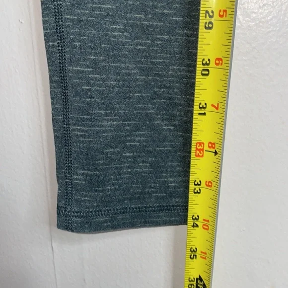 🌵Comfy cute green Champion leggings! - Picture 7 of 8